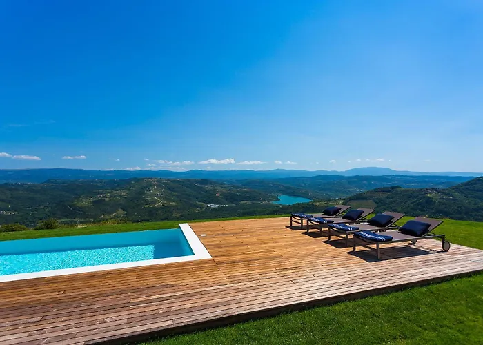 Villa Vista *