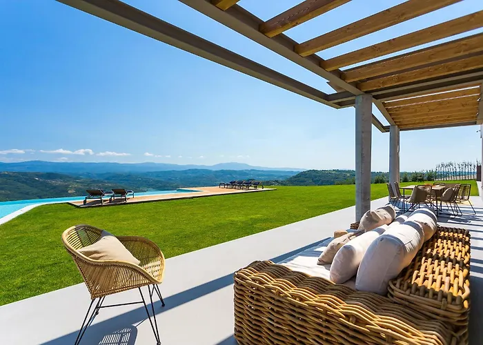 Villa Vista *