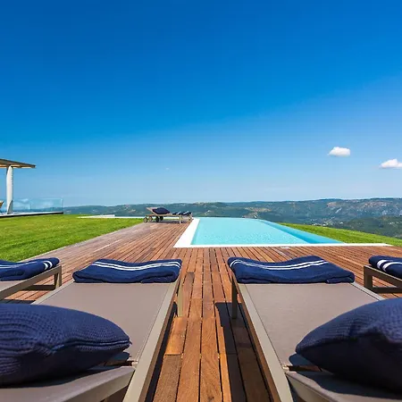 Villa Vista *